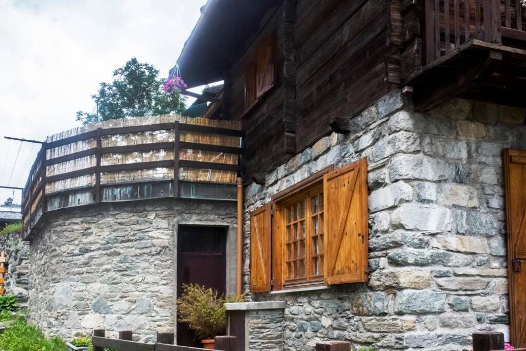 Chalet Indipendente In Centro A Вальтурнанш Екстер'єр фото